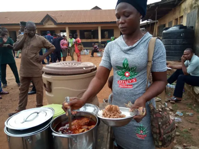 Iya olounjẹ