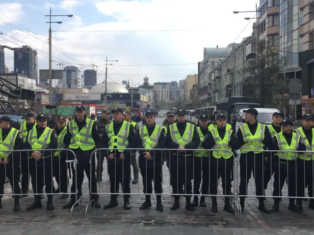 Правоохоронці біля стадіону