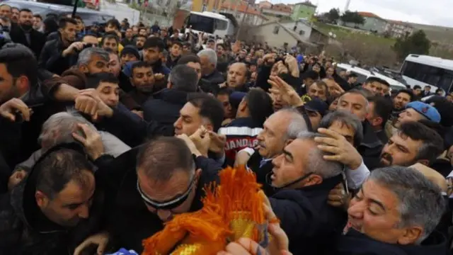 Kılıçdaroğlu'na saldırı anı