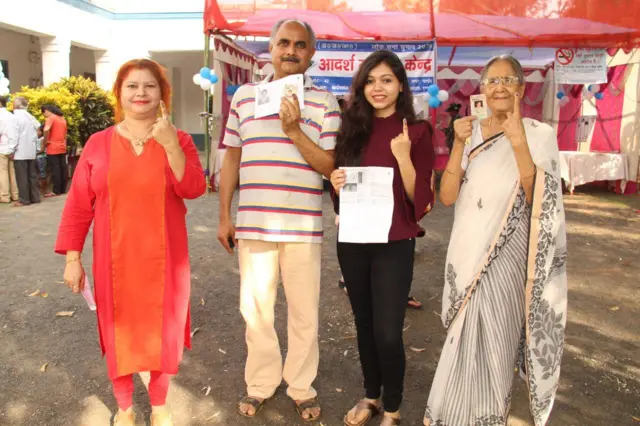 दुमका का एक मतदान केंद्र