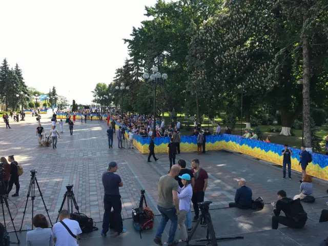 Люди в парку