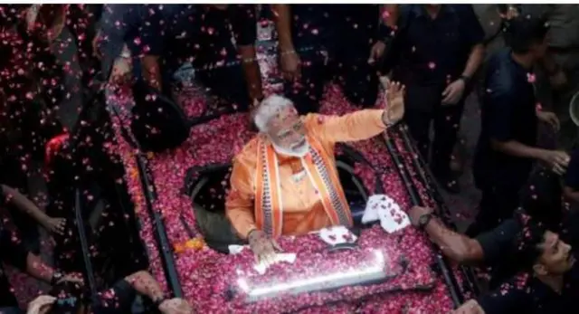 મોદીની તસવીર