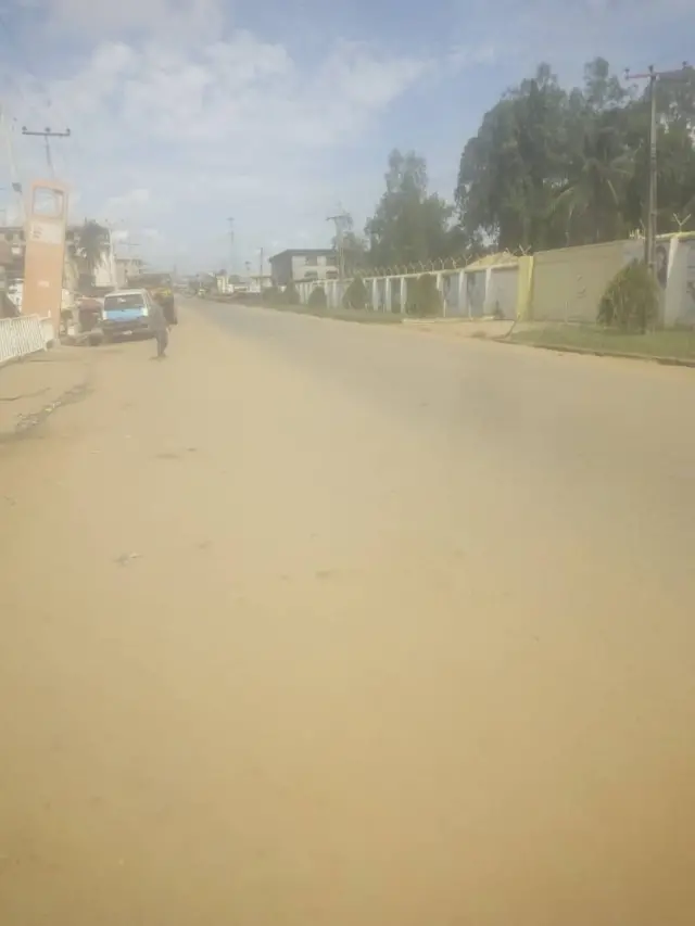 Ụzọ obodo Ukwu nọkwa chakoo