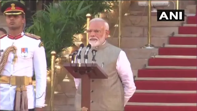 பிரதமராக பதவியேற்றார் மோதி