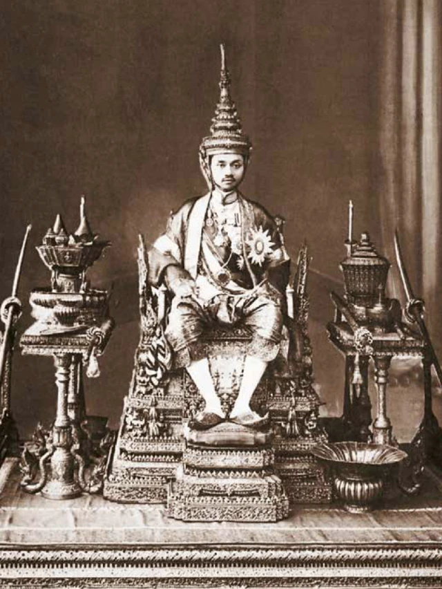 หนังสือพระราชพิธีบรมราชาภิเษก กระทรวงวัฒนธรรม