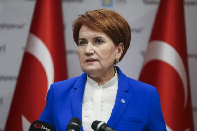 Akşener
