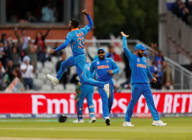 ਹਾਰਦਿਕ ਪਾਂਡਿਆ ਨੇ ਸ਼ੋਏਬ ਮਲਿਕ ਨੂੰ ਸਿਫਰ ’ਤੇ ਆਉਟ ਕੀਤਾ