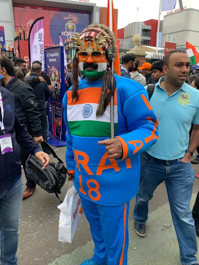 ભારતીય પ્રશંસકની તસવીર