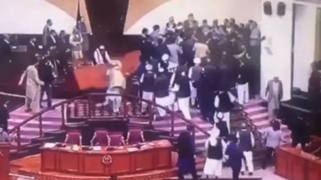 درگیری در مجلس