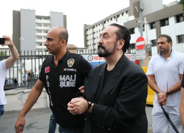Adnan oktar