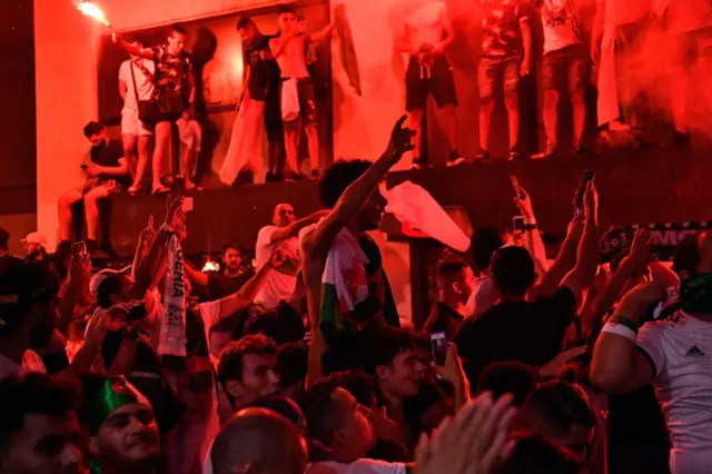 Magoya bayan Aljeriya a Faransa