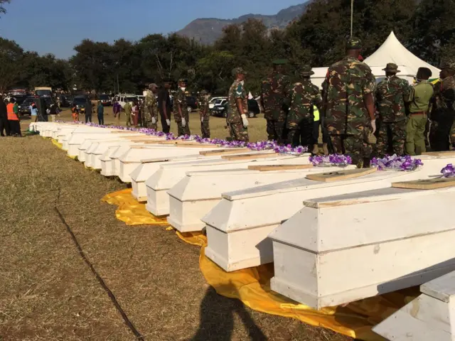 Majeneza katika uwanja wa shule ya upili ya Morogoro