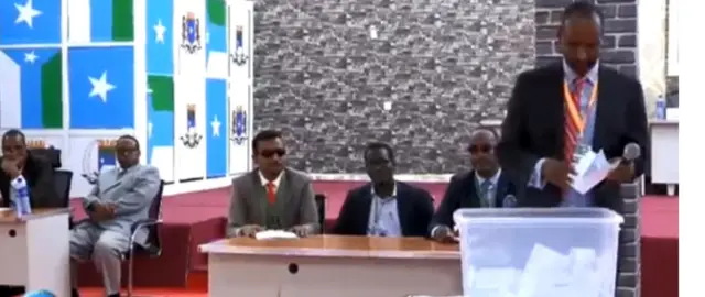 Tirinta codadka oo hadda socoto