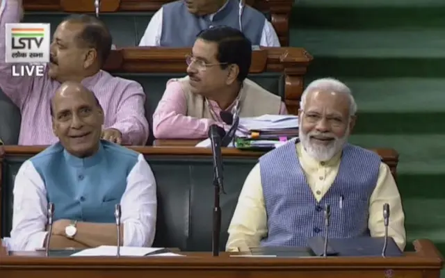 नरेंद्र मोदी