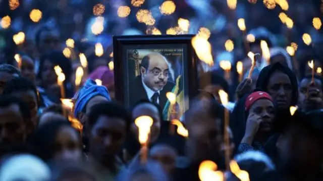 Dadweyne u baroor diiqayay Meles Zenawi oo geeriyooday sannadkii 2012-kii