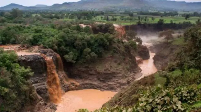 Biyo xireenka waxay Itoobiya ka dhiseysaa Webiga Nile ee mara Itoobiya