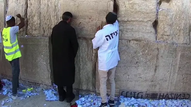 حائط البراق المبكى تنظيف ورق اليهود