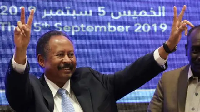 Ra'iisul wasaaraha Suudaan waxaa ka go'an xoojinta amniga iyo soo afjaridda qalalaasaha