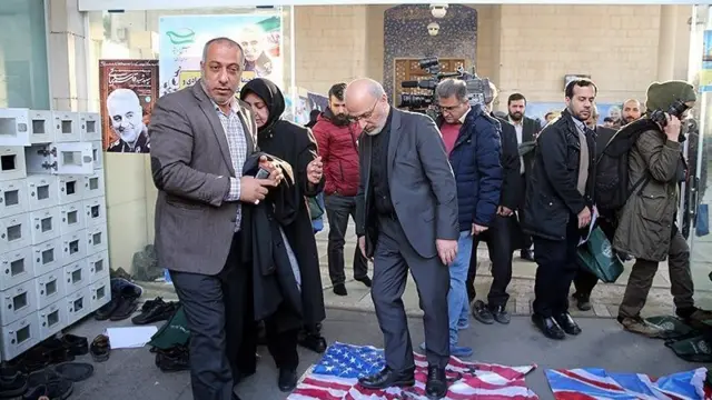 تجمع در دانشگاه تهران