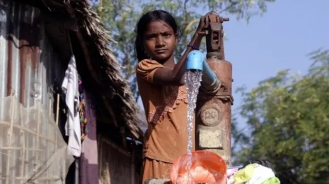 Dubban ‘yan Rohingya sun mutu, sannan fiye da mutum 700,000 sun tsere zuwa Bangladesh a lokacin da sojoji suka far masu a 2017.