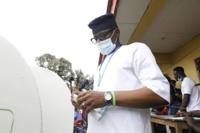 Eyitayo Jegede dey vote