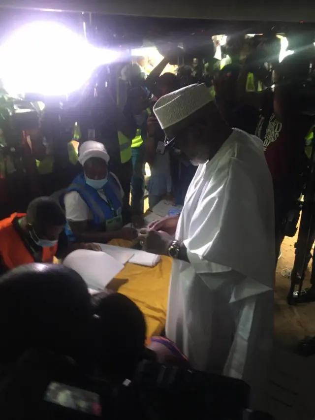 Akeredolu dey prepare to vote