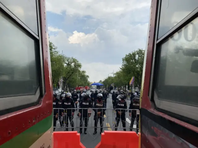 รถเมล์