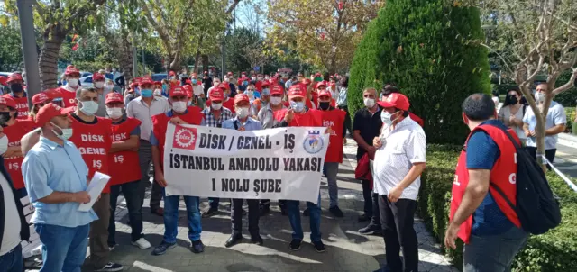 Grev ilanı asan işçiler