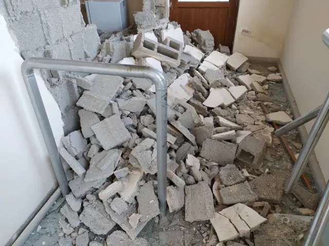 Следы обстрела Степанакерта