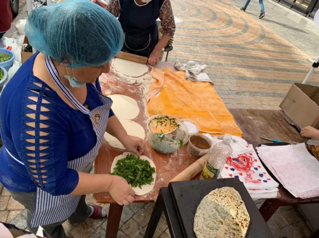 Карабахские лепешки в Ереване