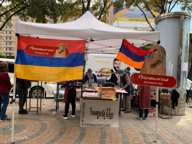 Карабахские лепешки в Ереване