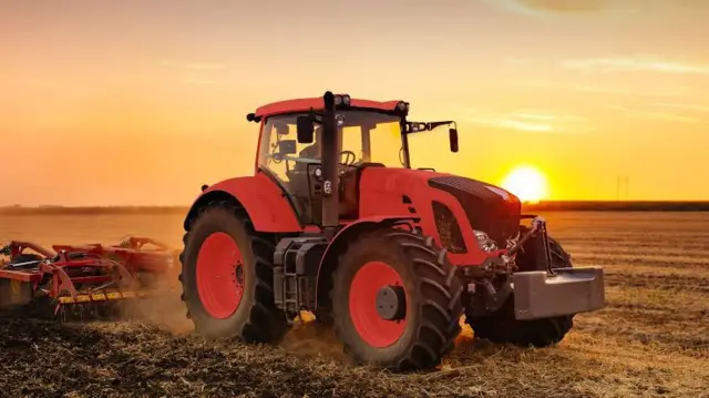 Tractor