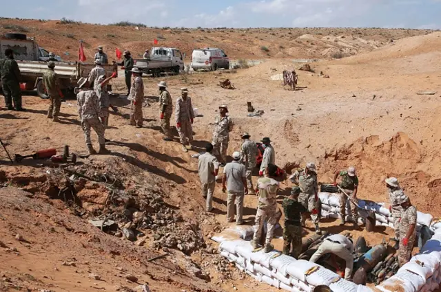 Selon les associations de défense des droits humains plusieurs centaines de fosses communes n'ont pas encore été repertoriées