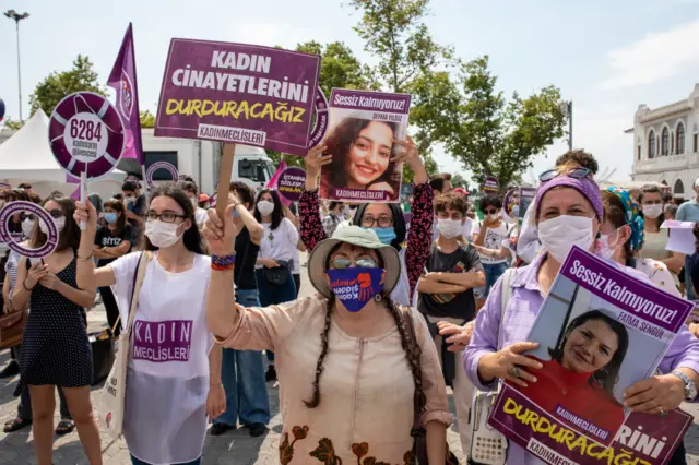 İçişleri Bakanı Soylu: Alınan tedbirler sayesinde kadın cinayetleri oranı, yılbaşından beri %29 düştü