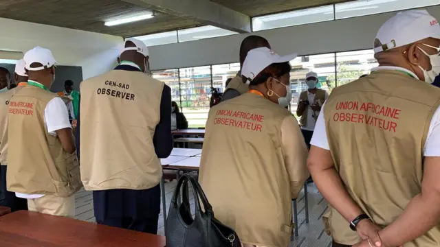 Des observateurs de l'Union africaine sont surveillent le déroulement du scrutin