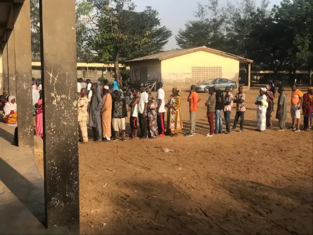 Des électeurs d'Abobo, un quartier, fief du président sortant