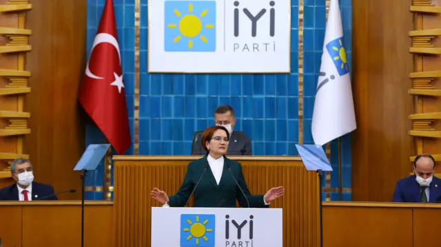 Meral Akşener