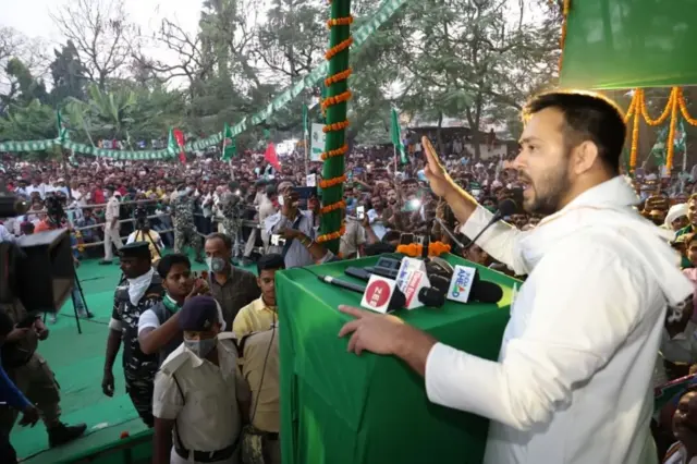 तेजस्वी यादव