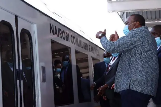 Le président Uhuru Kenyatta veut réduire le trafic routier