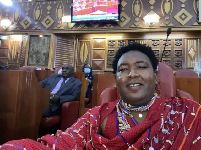 Seneta Ledama ole Kina akiwa amevaa vazi la kimasai