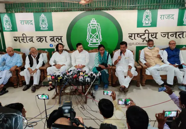 तेजस्वी यादव