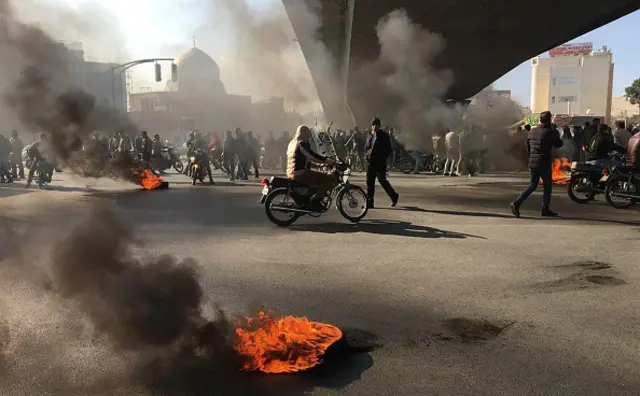العفو الدولية تنشر تقريرا عن الحراك الإيراني 2019: طهران تعمدت قطع الإنترنت لإخفاء الانتهاكات الأمنية