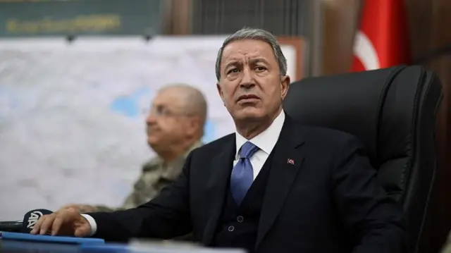 Hulusi Akar