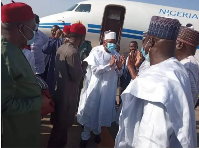 Ndị gọvanọ APC