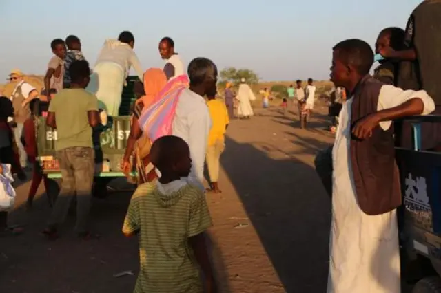 Kumanaan qof ayaa ka qaxaya dagaallada Tigray