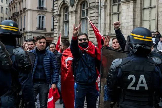 Fransa'da ülkü ocakları