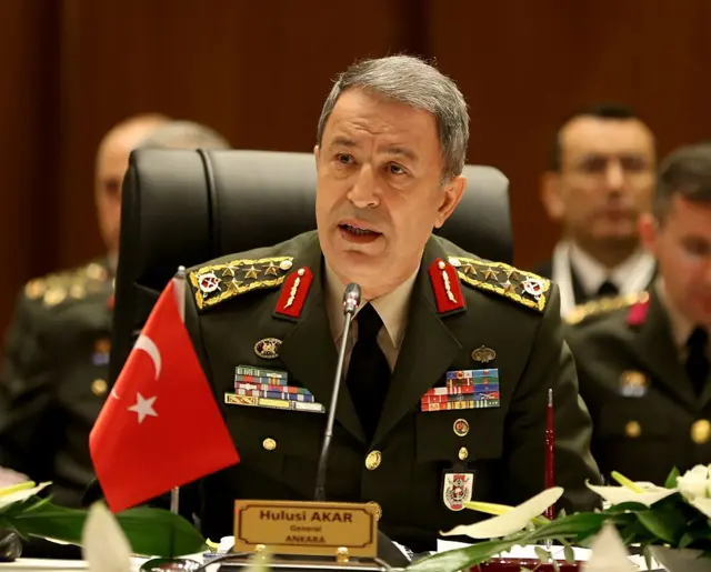 Hulusi Akar