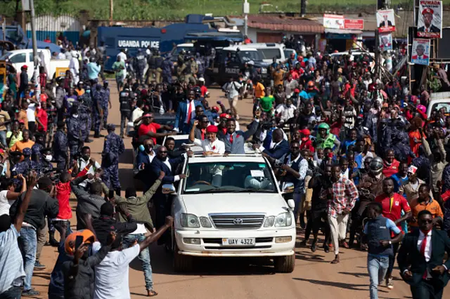 Les manifestations pour la libération de Bobi wine le principal opposant au président ougandais ont causé la mort plusieurs dizaines de personnes  la semaine dernière