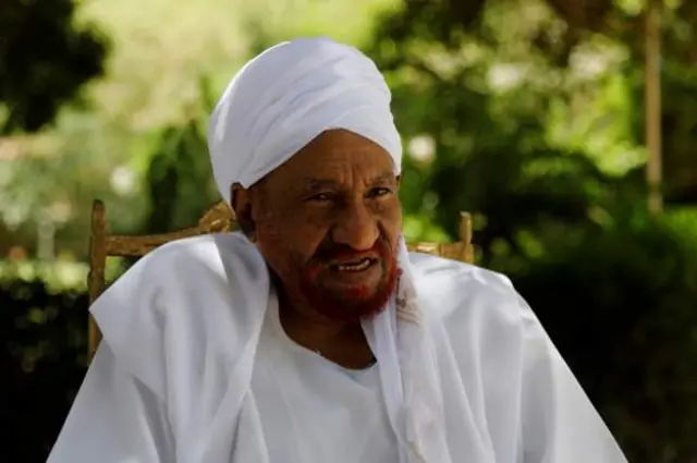 Sadiiq Al Mahdi wuxuu ahaa Ra'iisul Wasaarihii ugu dambeeyay ee Suudaan ee si dimuqraadi ah lagu soo doorto ka inta uusan dhicin afgembigii militeri sanadkii 1989-kii