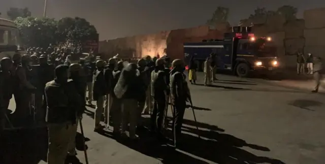 किसान और पुलिस